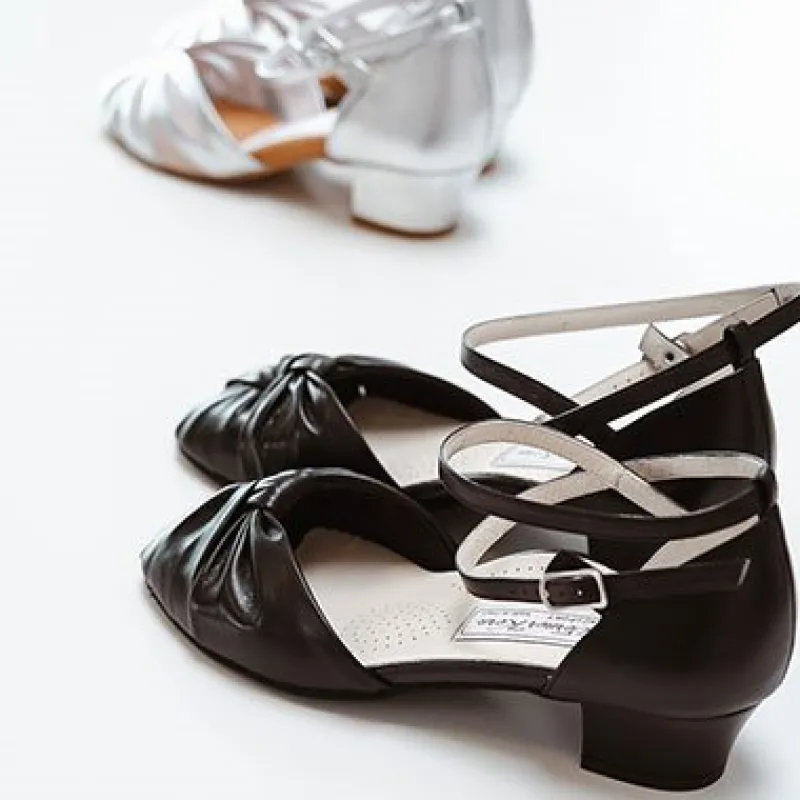 Dame Dansebutikken Brudesko|Salsasko Damer-Anna Kern sølv dansesko 3,5 cm hæl