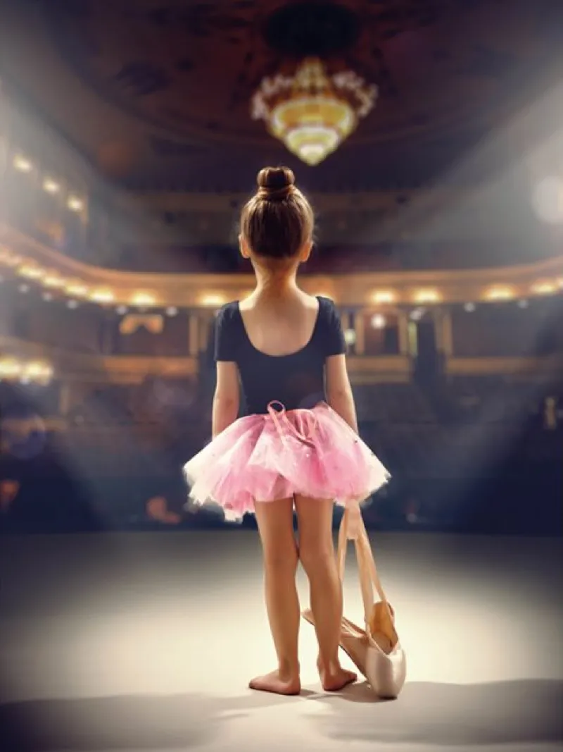 Dansebutikken Andet Til Ballet-Balletplakat med ballerina på scene