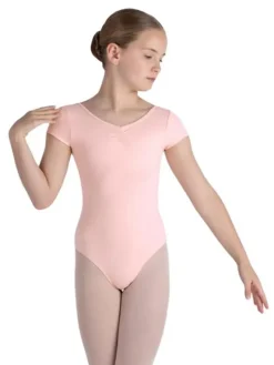 Børn Dansebutikken Balletdragter Børn-Bloch lyserød dragt mede korte ærmer og rynk til piger