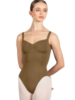 Dame Dansebutikken Dragter Damer|Balletdragter Damer-Bloch mandelfarvet klassisk dragt m. skønne detaljer