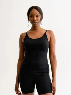 Dame Dansebutikken Heldragter Til Yoga|Heldragter Damer-Drop of Mindfulness Izzy rib kort jumpsuit i sort