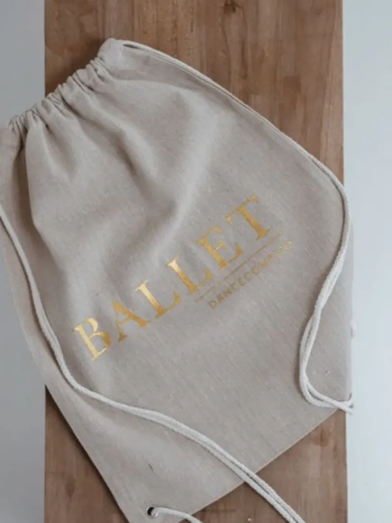 Dansebutikken Andet Til Ballet-Hør rygsæk/mulepose med guld BALLET skrift