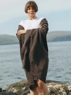 Dansebutikken Andet Til Yoga-Simple Days yogasjal i mørkebrun