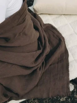 Dansebutikken Andet Til Yoga-Simple Days yogasjal i mørkebrun