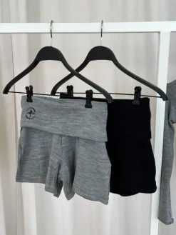 Dame Dansebutikken Ballet Strik Damer|Ballet Underdele Damer-Sorte strik shorts til teen og damer Wear Moi