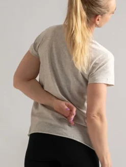 Dame Dansebutikken Pilates Overdele|Yogabluser-Yogamii off white blød t-shirt til træning